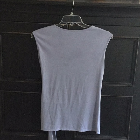 Design Lab Lord & Taylor T-Shirt - Picture 3 of 3